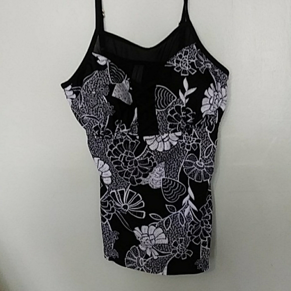 Women's Swimtop - Picture 1 of 2